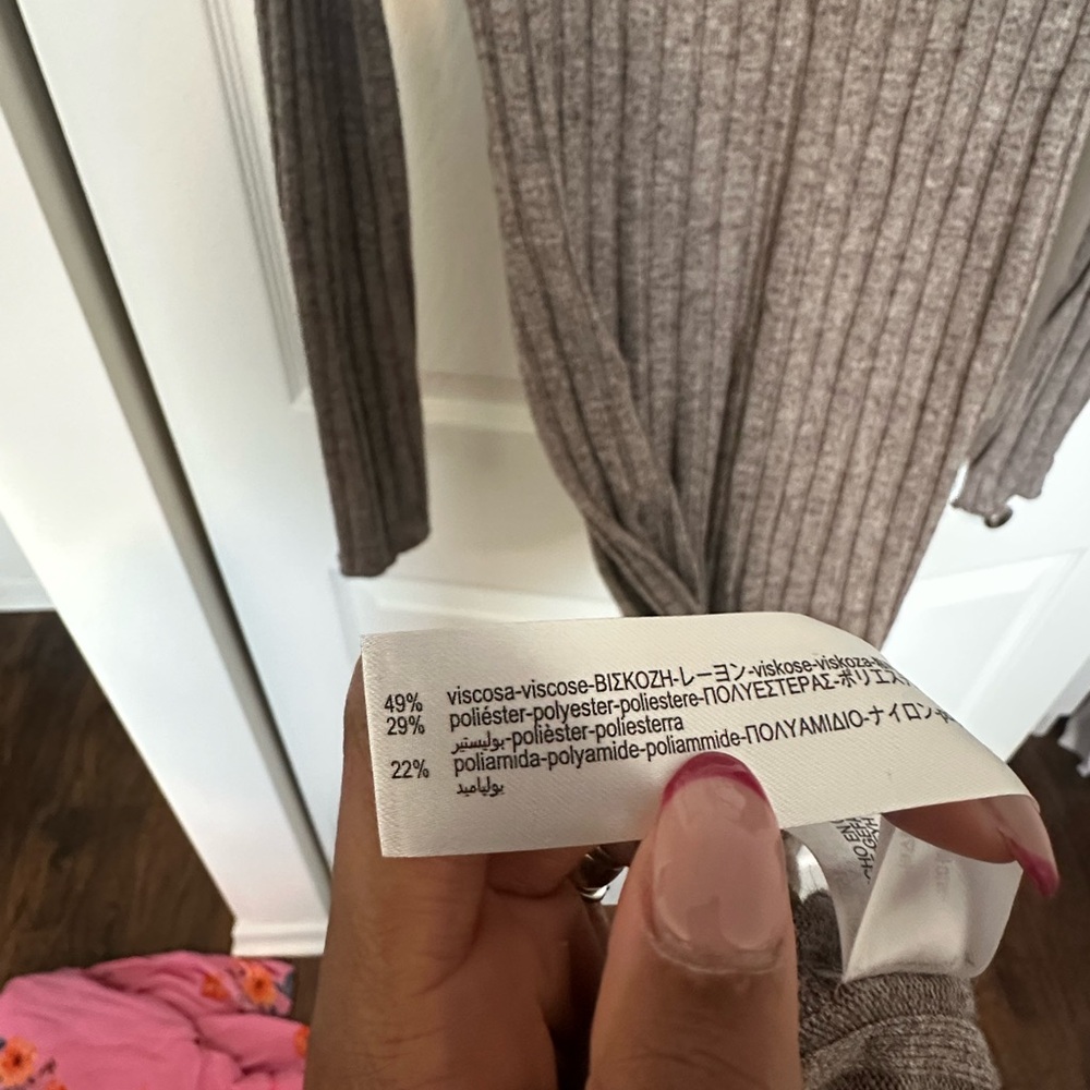 Zara Ribbed Soft Dress - Picture 5 of 5